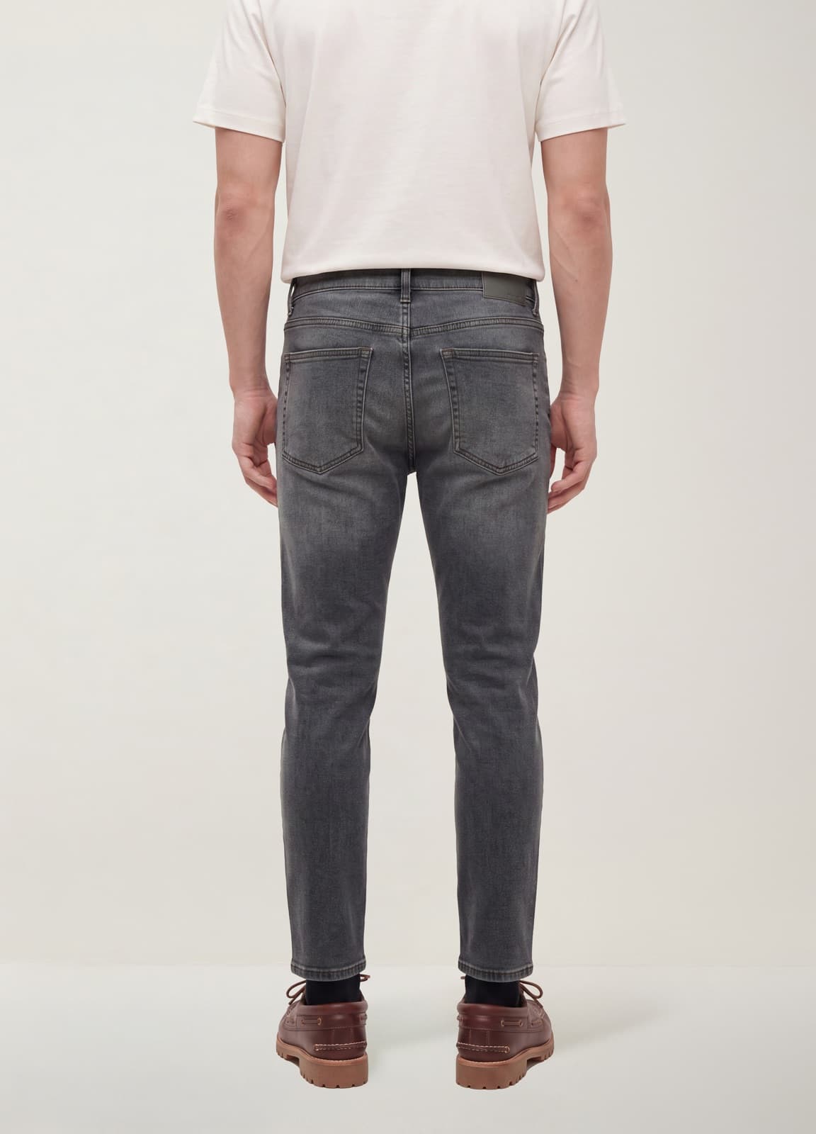 OVS Uomo PDP back view, second