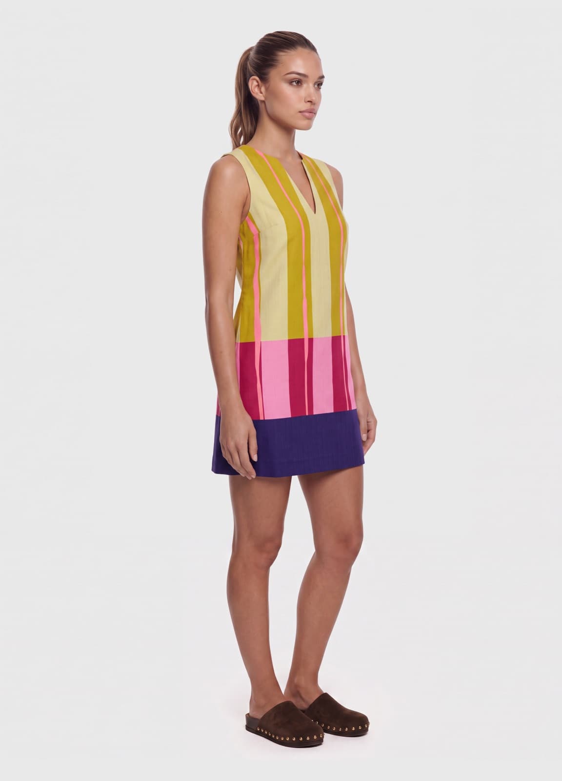 Stefanel lookbook: a third knitwear look, full length
